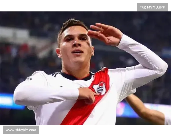 如何全面了解金特罗当前效力俱乐部的背景与发展情况