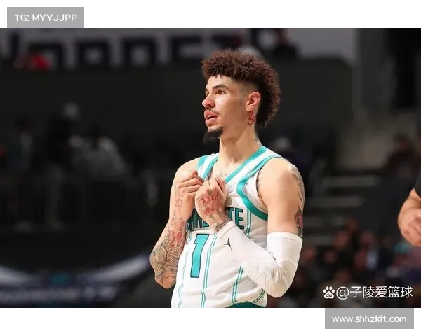 拉梅尔鲍尔三球真相揭秘震惊联盟背后隐藏的恩怨与博弈